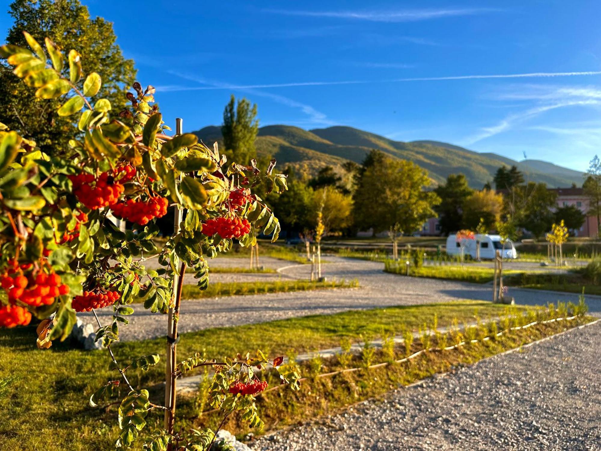 7 Lakes Camping ساباريفا بانيا المظهر الخارجي الصورة