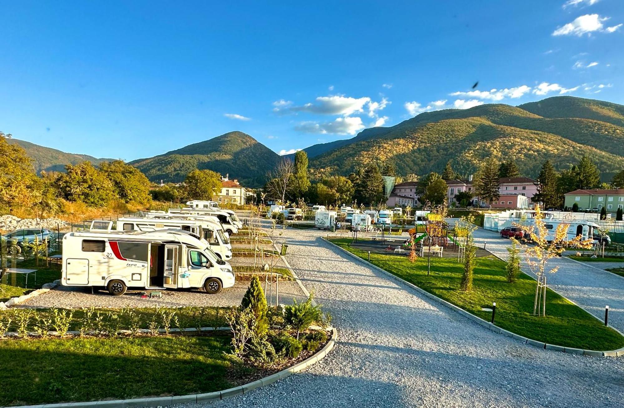 7 Lakes Camping ساباريفا بانيا المظهر الخارجي الصورة