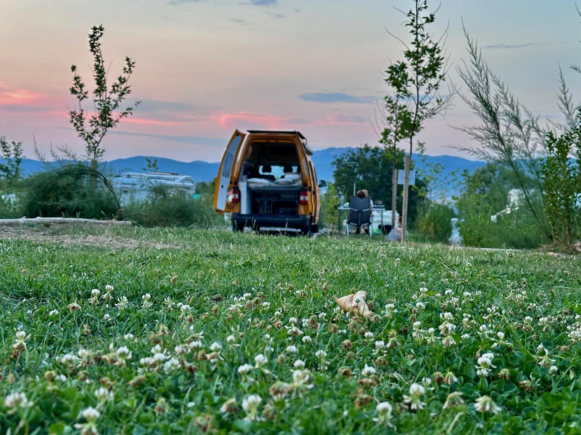 7 Lakes Camping ساباريفا بانيا المظهر الخارجي الصورة